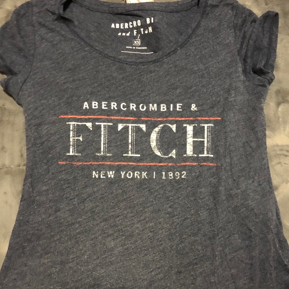 Grey loose fitting a&f tshirt